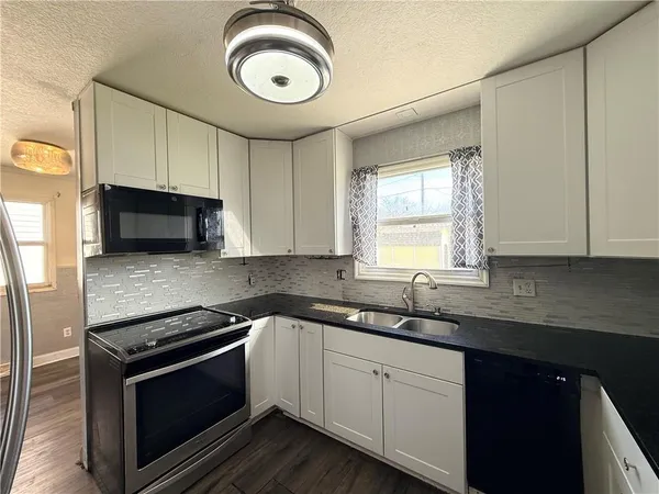 $219,000 | 7801 Northeast San Rafael Drive, Kansas City, MO 64119