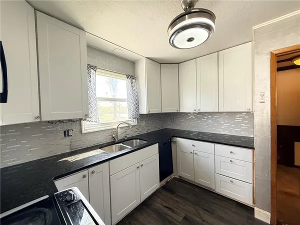 $219,000 | 7801 Northeast San Rafael Drive, Kansas City, MO 64119