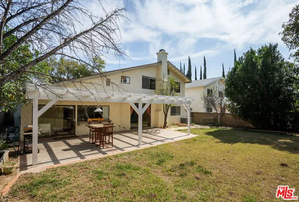 $1,050,000 | 9945 Glade Avenue, Chatsworth, CA 91311