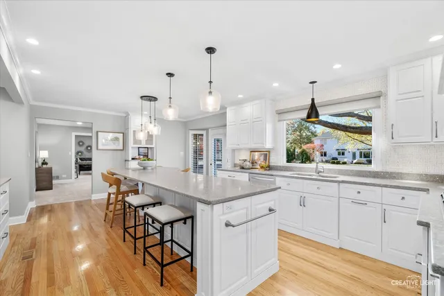 $850,000 | 1443 Meander Drive, Naperville, IL 60565