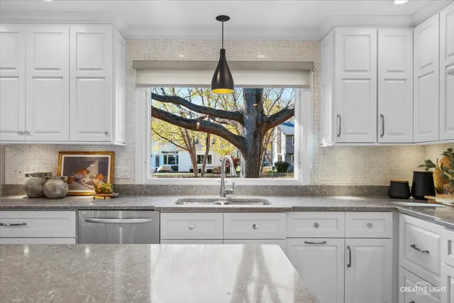 $850,000 | 1443 Meander Drive, Naperville, IL 60565