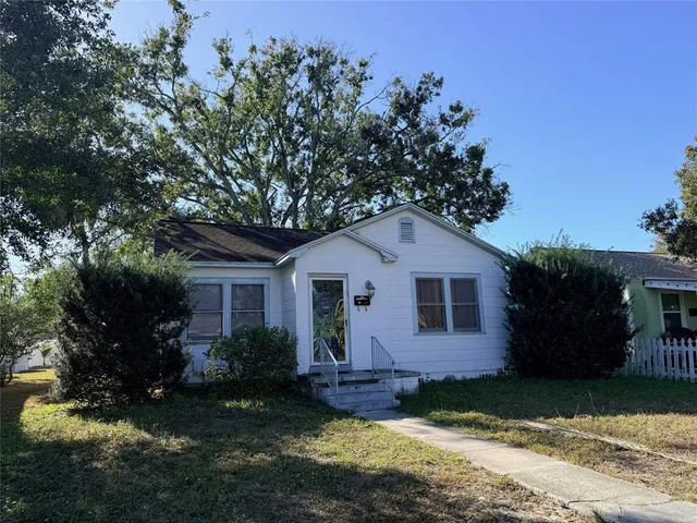 $2,295 | 3610 Dartmouth Avenue North, St. Petersburg, FL 33713