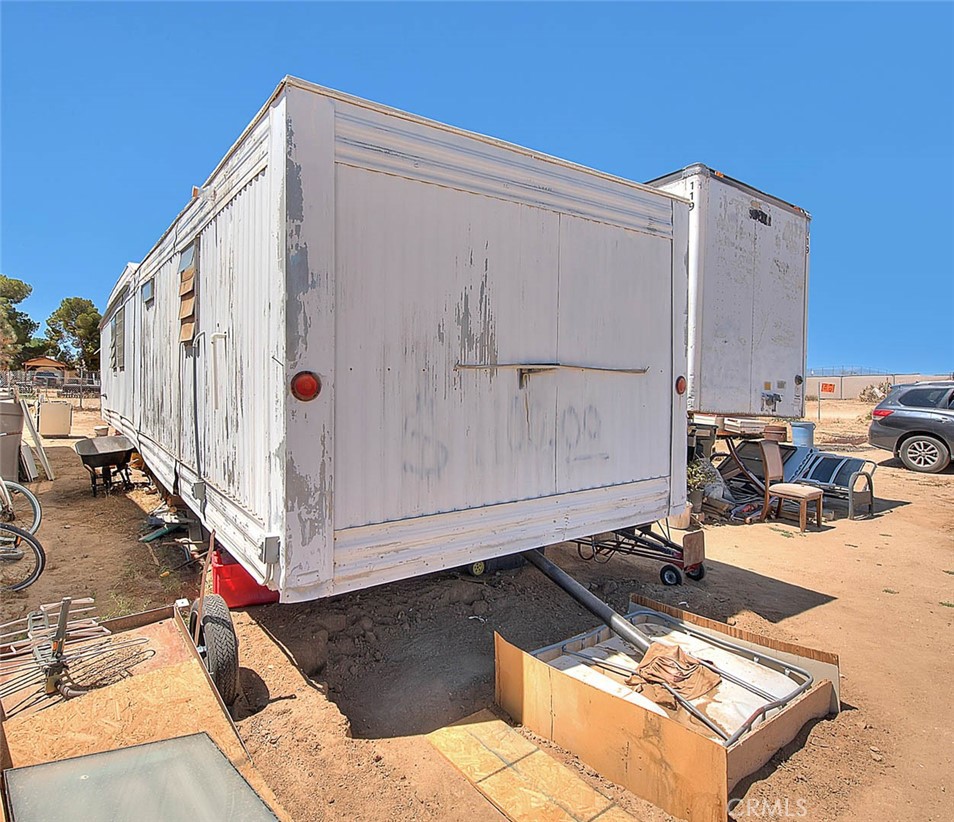 11525 Cactus Road Victorville, CA 92392 - Photo 8 of 19