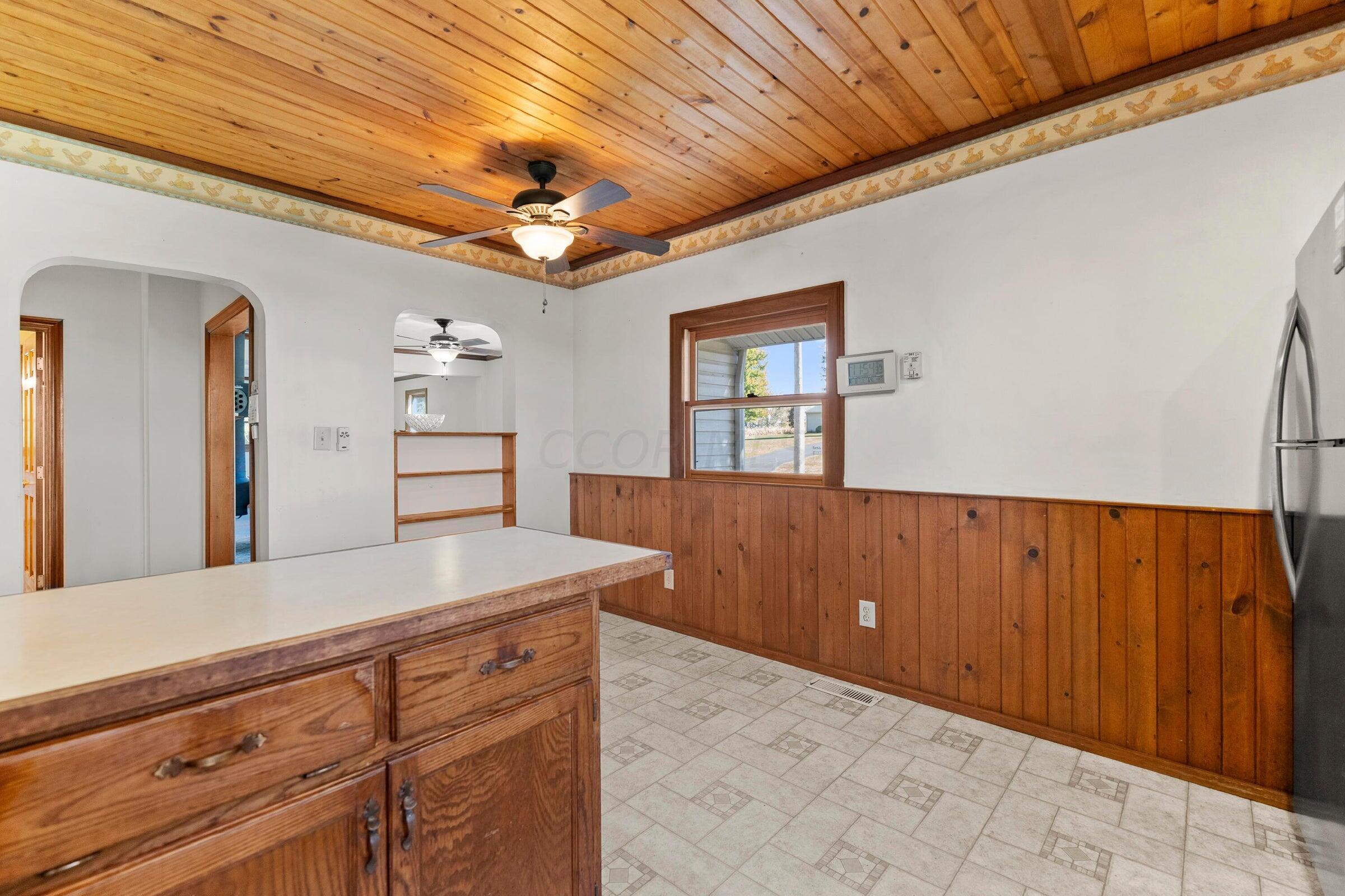 2574 Alward Road Southwest Pataskala, OH 43062 - Photo 17 of 61 17 - Kitchen