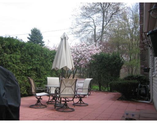 22 Fox Hill Road Ashland, MA 01721 - Photo 2 of 9