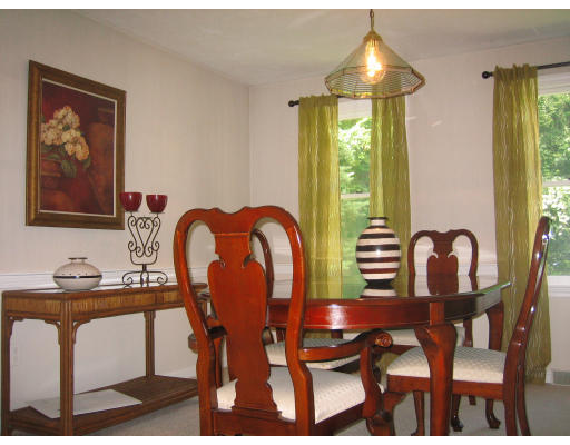 22 Fox Hill Road Ashland, MA 01721 - Photo 4 of 9