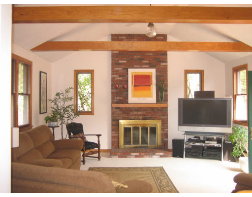 22 Fox Hill Road Ashland, MA 01721 - Photo 5 of 9