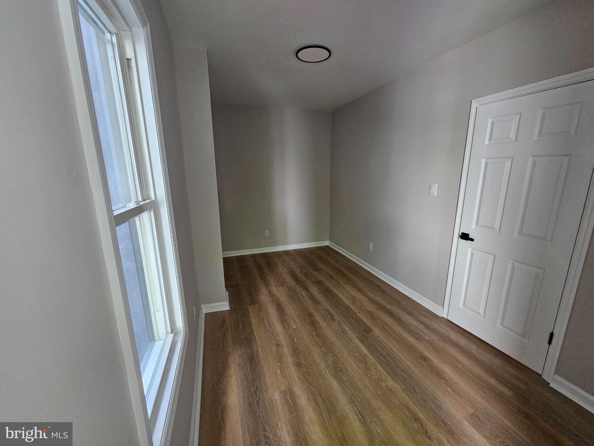 323 Rutherford Avenue Trenton, NJ 08618 - Photo 10 of 19