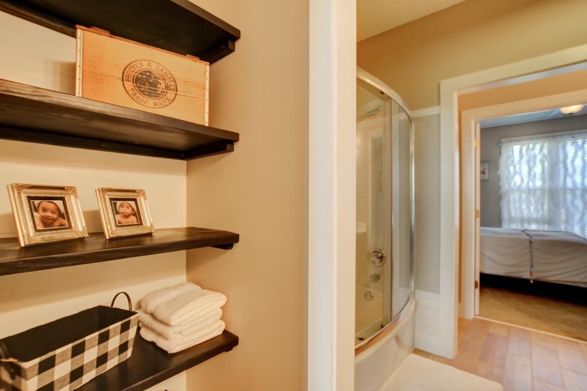 730 Dixie Bee Road Clarksville, TN 37043 - Photo 19 of 30 a view of a hallway with elevator