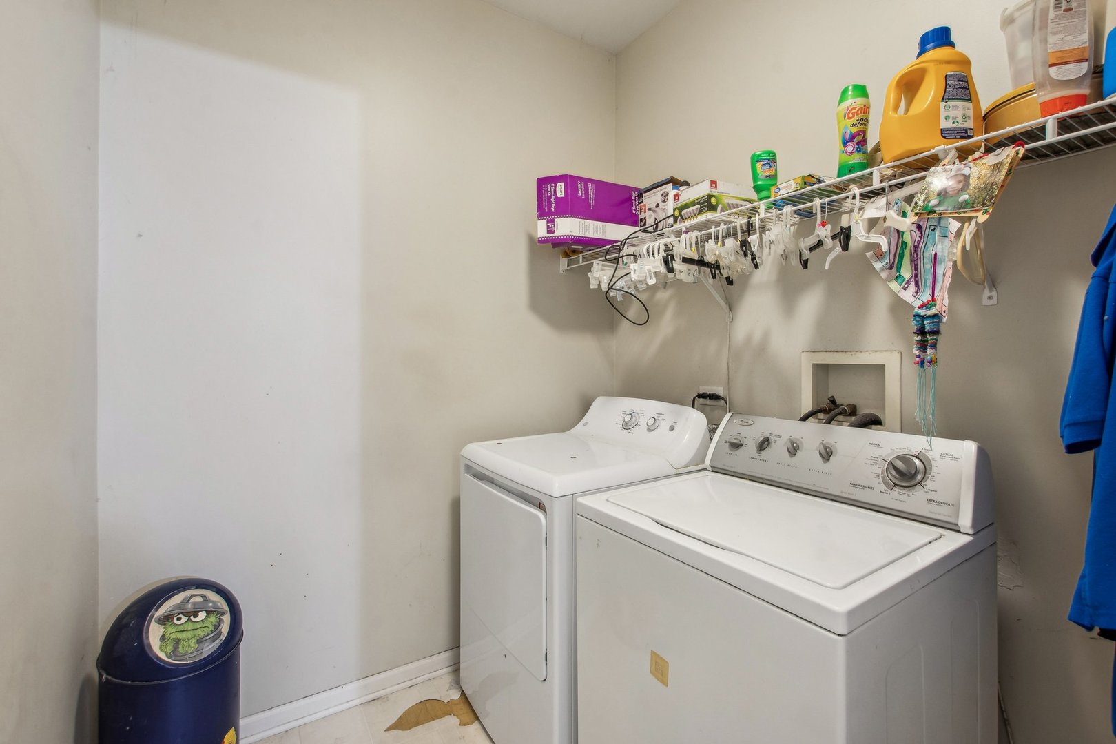 2673 Rourke Drive Aurora, IL 60503 - Photo 13 of 37 a utility room with dryer and washer