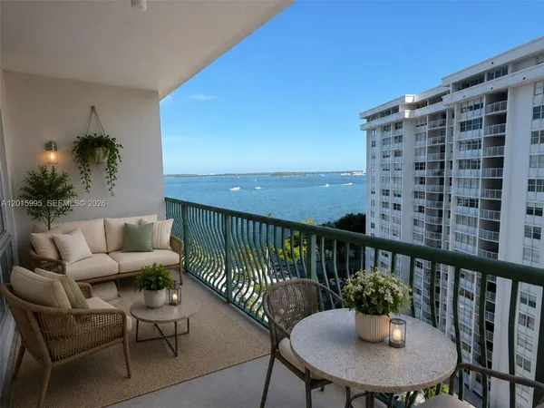 $2,800 | 1408 Brickell Bay Drive, Unit 1104, Miami, FL 33131
