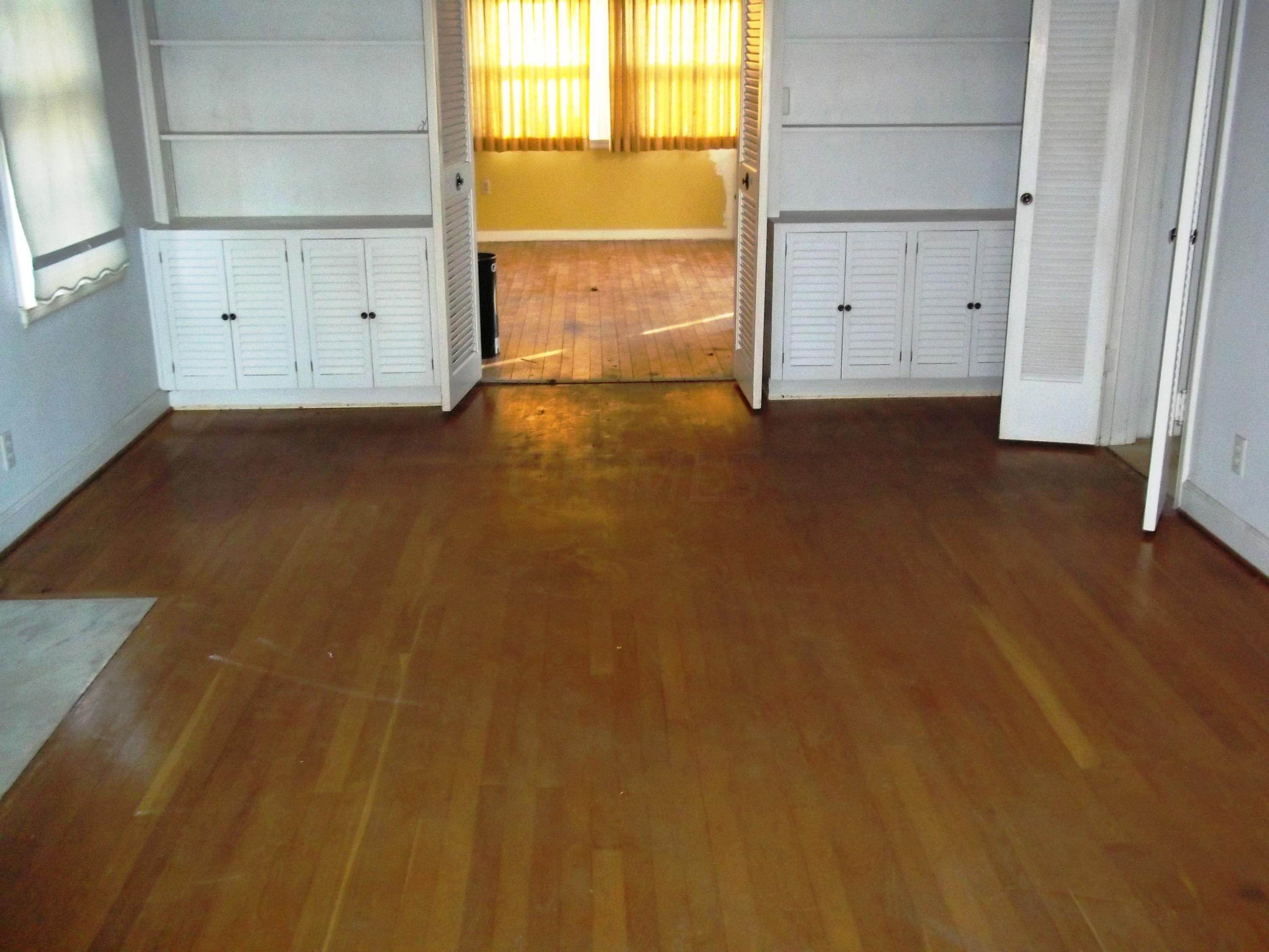 2697 Camden Road Columbus, OH 43221 - Photo 6 of 16 Gallery Image 6