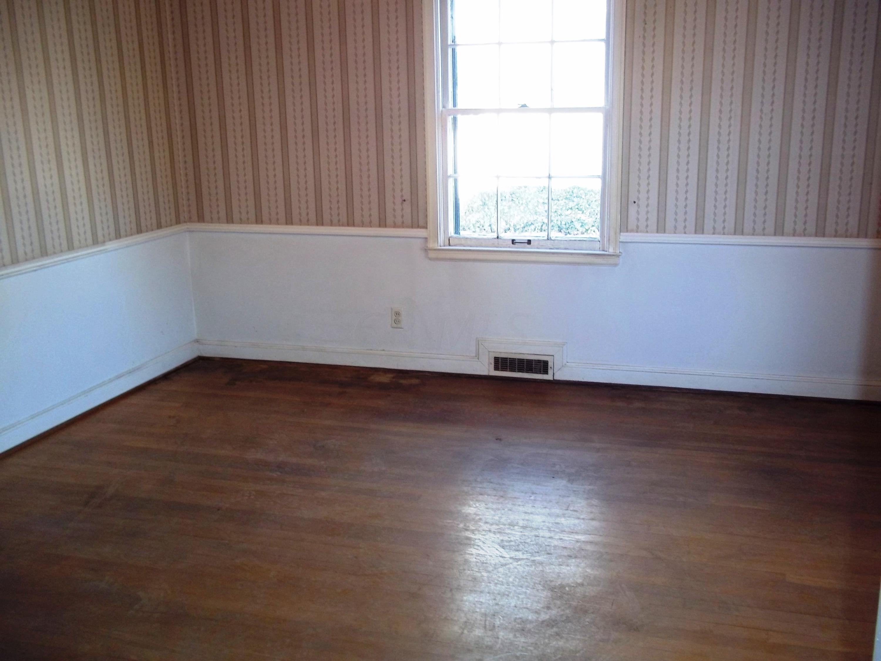 2697 Camden Road Columbus, OH 43221 - Photo 10 of 16 Gallery Image 10