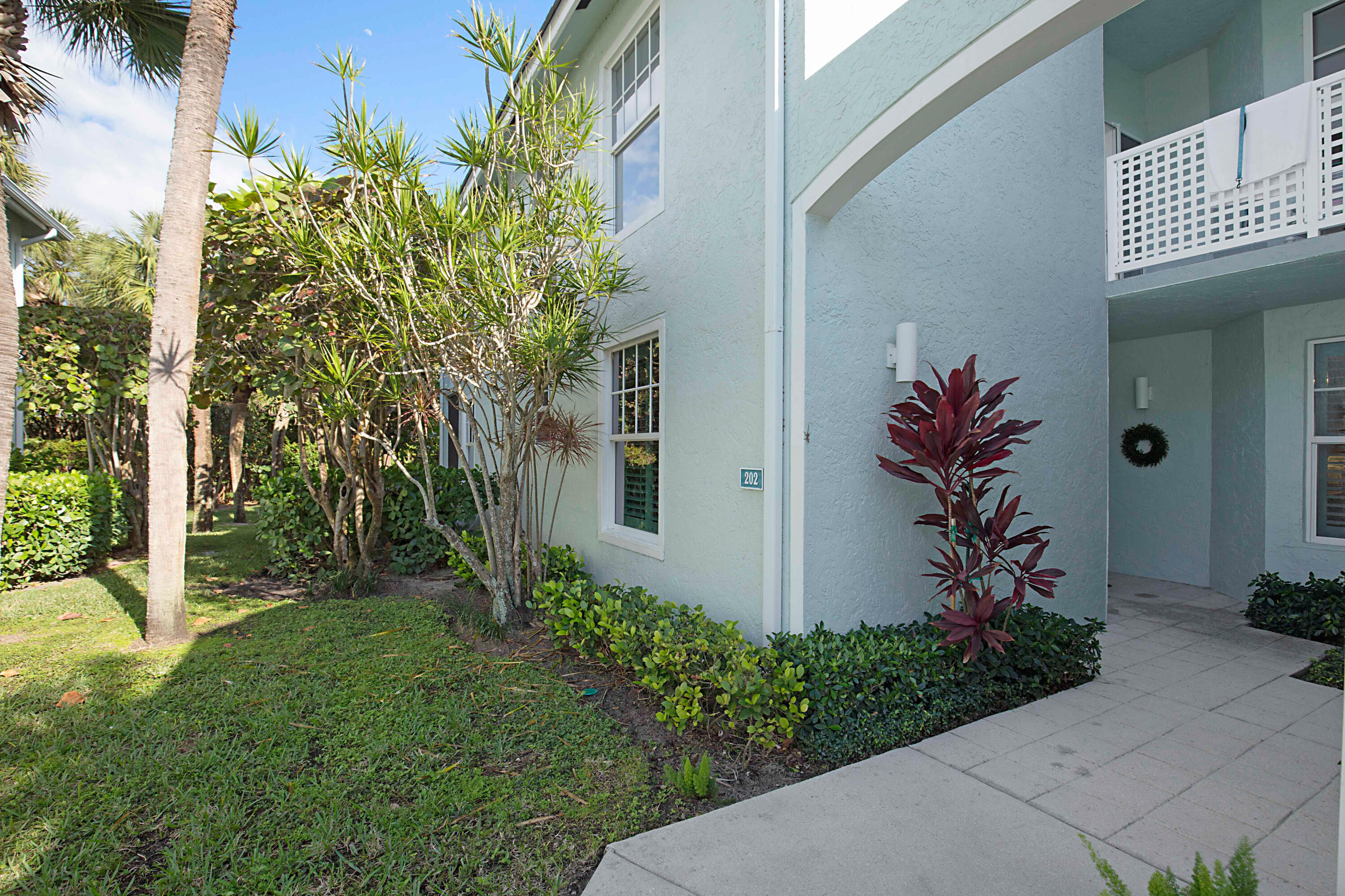 202 Mainsail Circle Jupiter, FL 33477 - Photo 4 of 35 202 Mainsail Circle-27