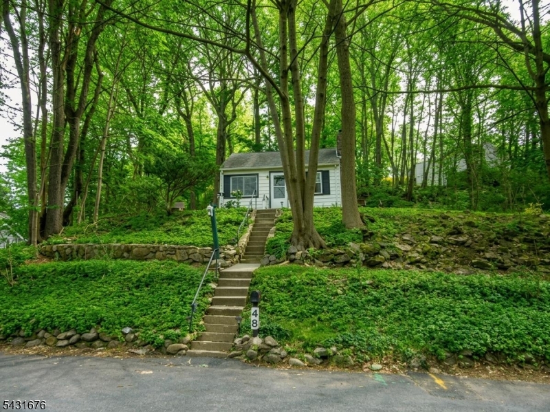 48 Vail Road Landing, NJ 07850 - Photo 1 of 23
