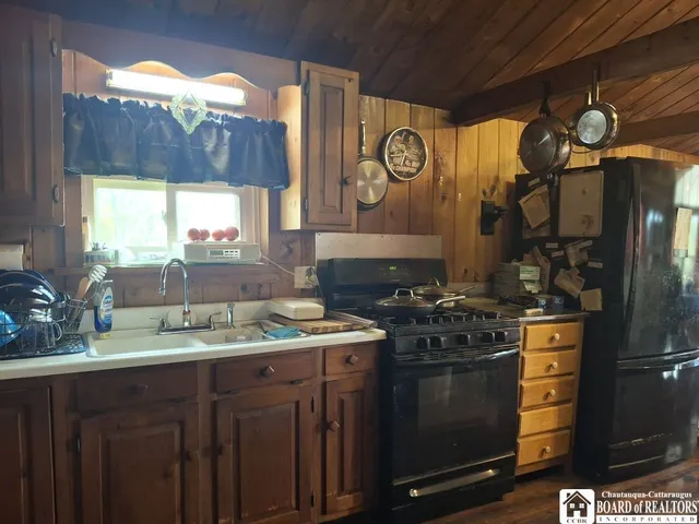 $260,000 | 6517 Us Route, Cherry Creek, NY 14723