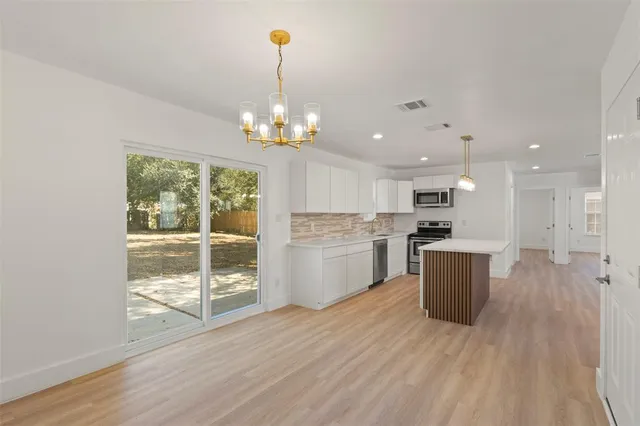 $259,900 | 916 Zelda Drive, Hurst, TX 76053