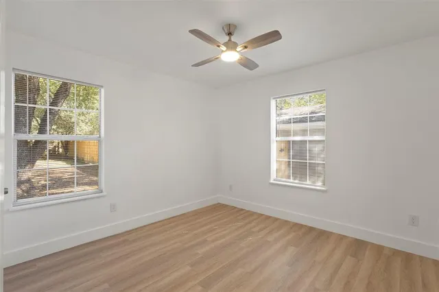 $259,900 | 916 Zelda Drive, Hurst, TX 76053