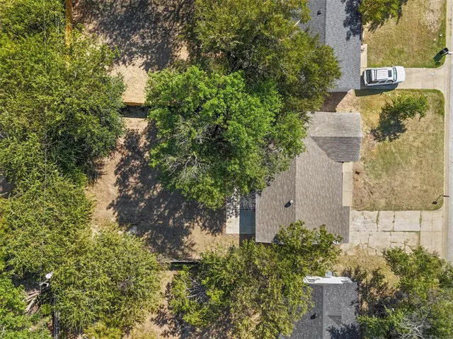 $259,900 | 916 Zelda Drive, Hurst, TX 76053