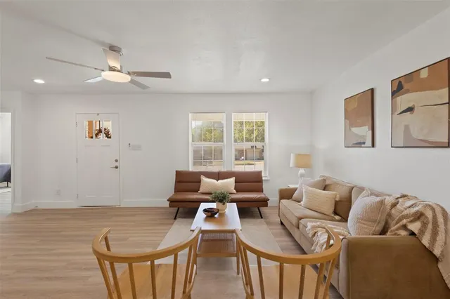 $259,900 | 916 Zelda Drive, Hurst, TX 76053