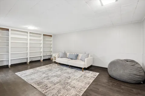 $425,000 | 803 East Harrison Avenue, Wheaton, IL 60187