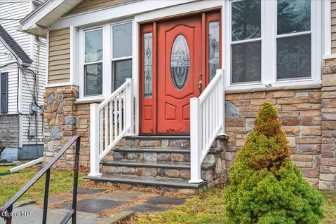 $364,900 | 36 Frost Place, Albany, NY 12205