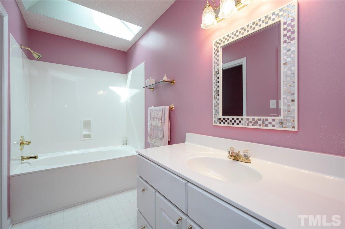 4605 Knightsbridge Way Raleigh, NC 27604 - Photo 15 of 23