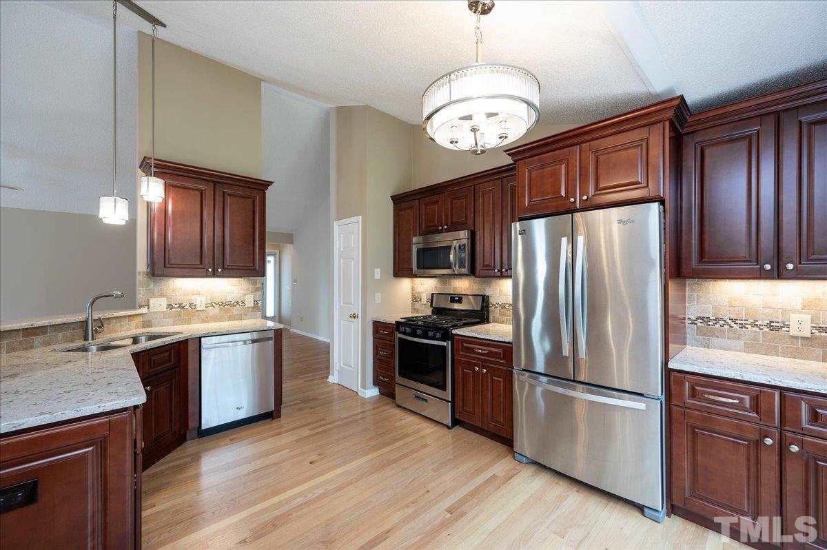 4605 Knightsbridge Way Raleigh, NC 27604 - Photo 10 of 23