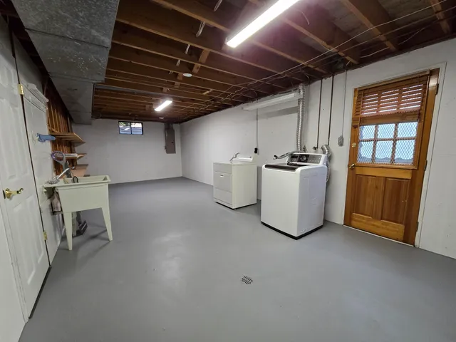 a view of a storage & utility room