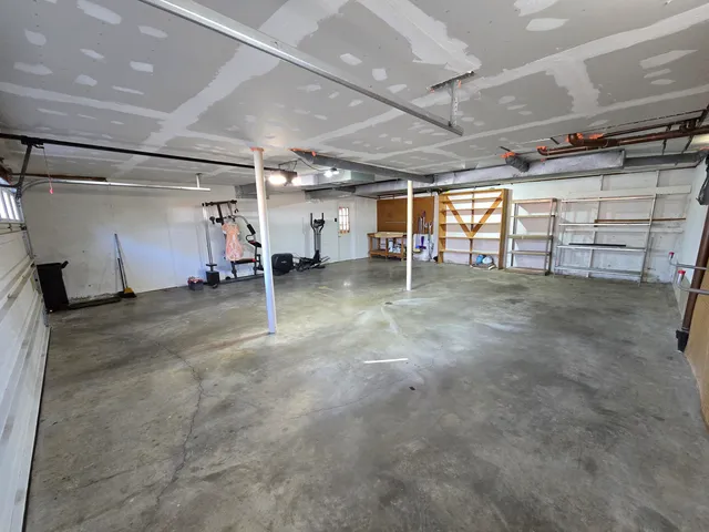 a view of a garage room