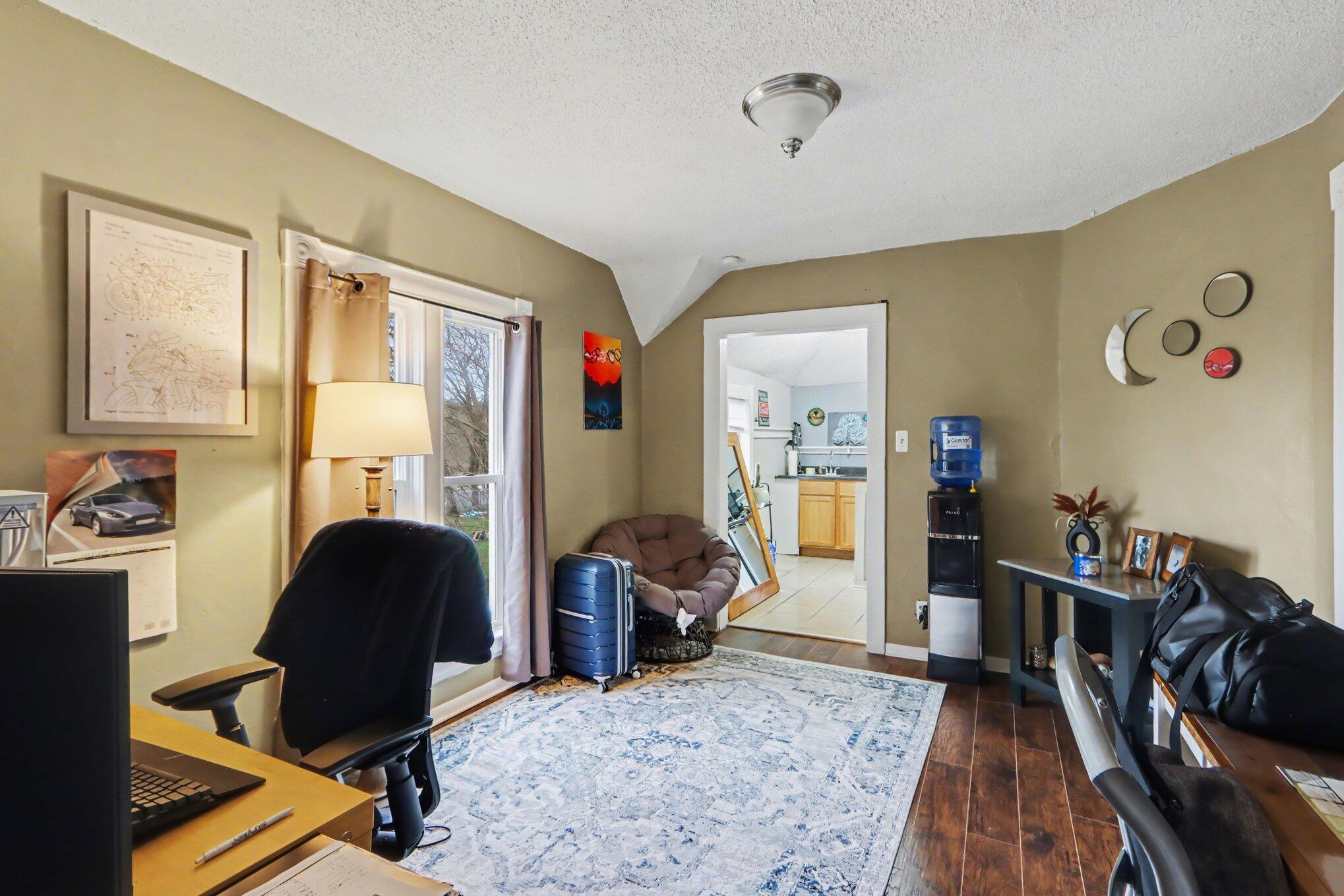 637 Denner Street Kalamazoo, MI 49006 - Photo 3 of 24 005_file_7243