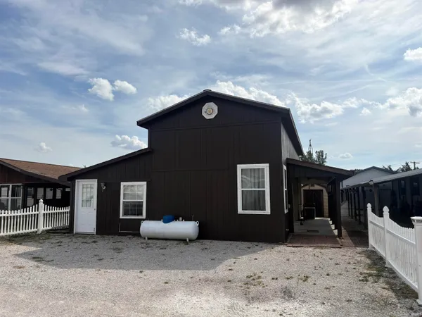 $89,900 | 9975 Beach Boulevard, Lawrenceville, IL 62439