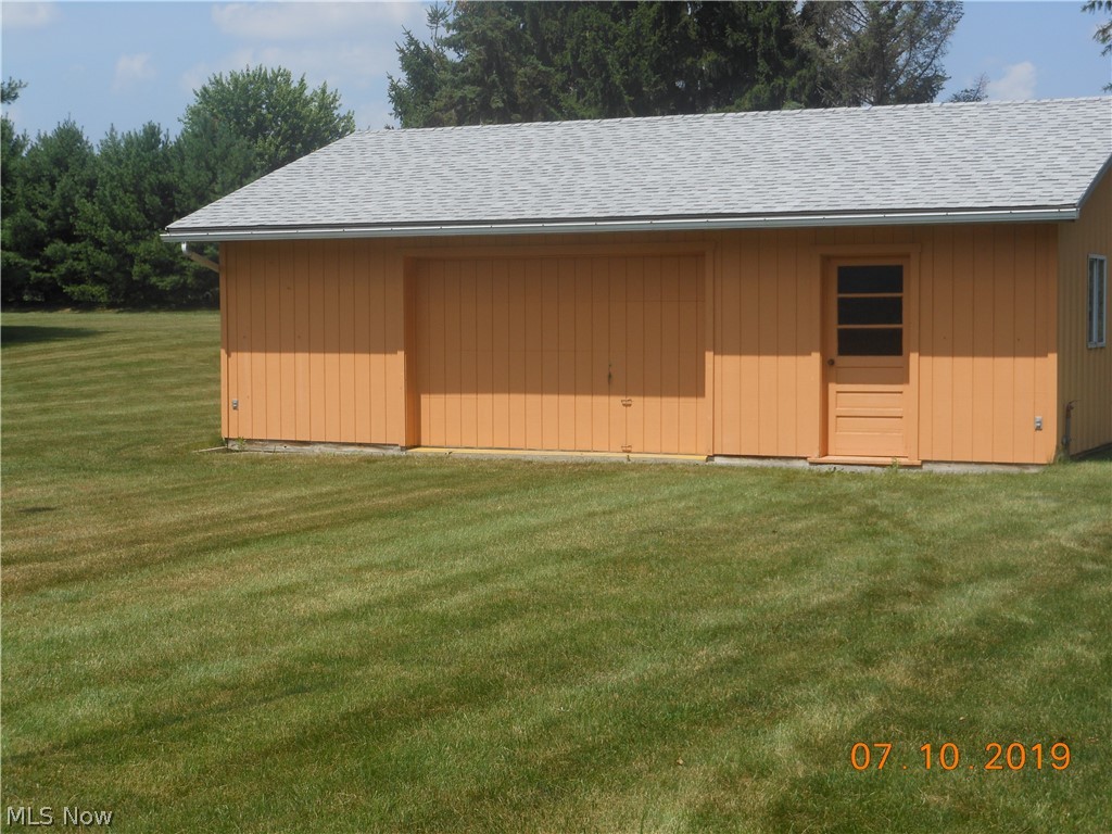 4860 State Road Medina, OH 44256 - Photo 4 of 14 Storage Building
