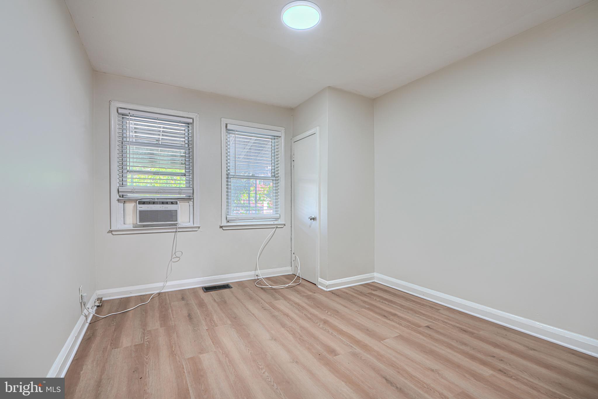 2976 Cornwall Road Dundalk, MD 21222 - Photo 7 of 23