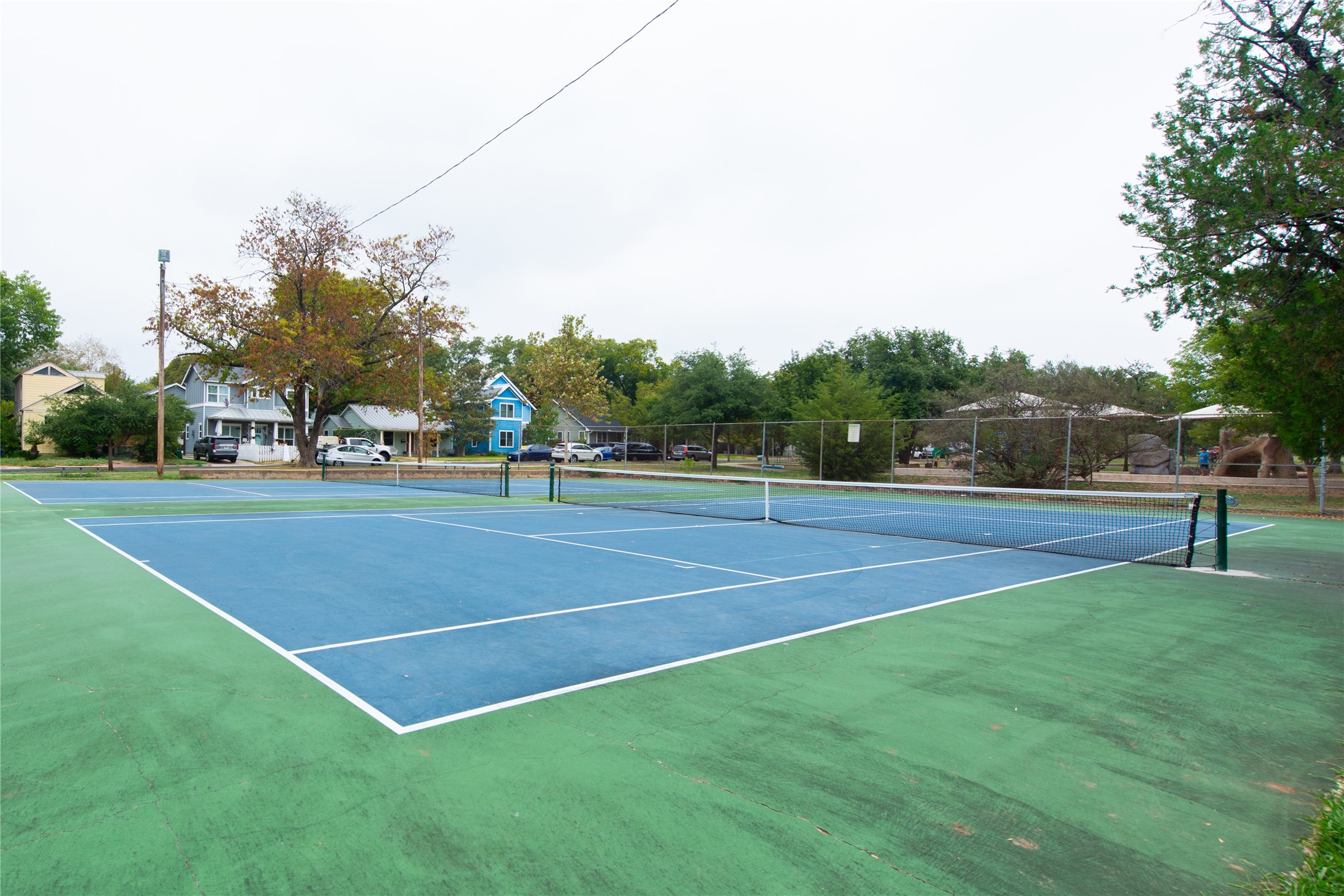 4209 Burnet Road, Unit 106 Austin, TX 78756 - Photo 6 of 17 a view of basketball court