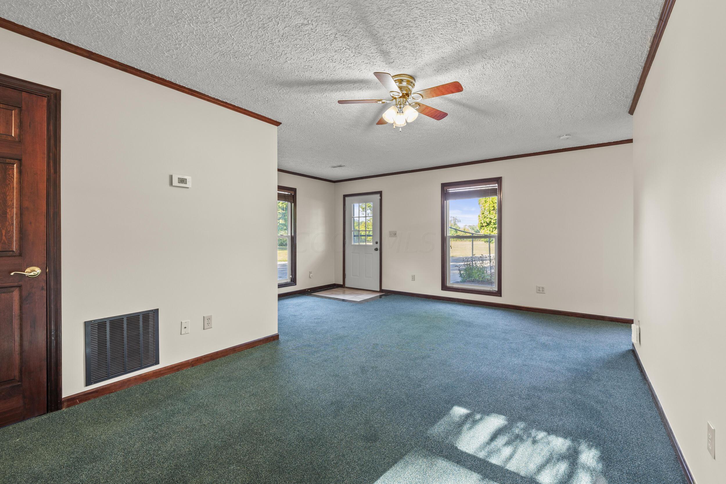 4605 Summit Road Southwest Pataskala, OH 43062 - Photo 30 of 44 living room 03