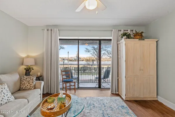 $350,000 | 106 North Water Street, Unit 209, Wilmington, NC 28401