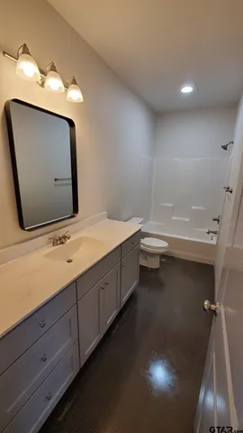 $1,470 | 16374 County Road 4100, Unit 1, Lindale, TX 75771