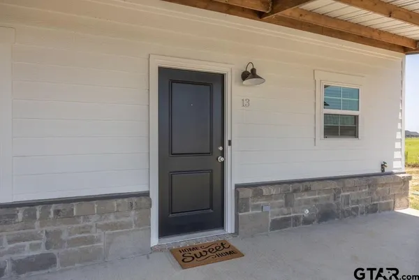$1,470 | 16374 County Road 4100, Unit 1, Lindale, TX 75771