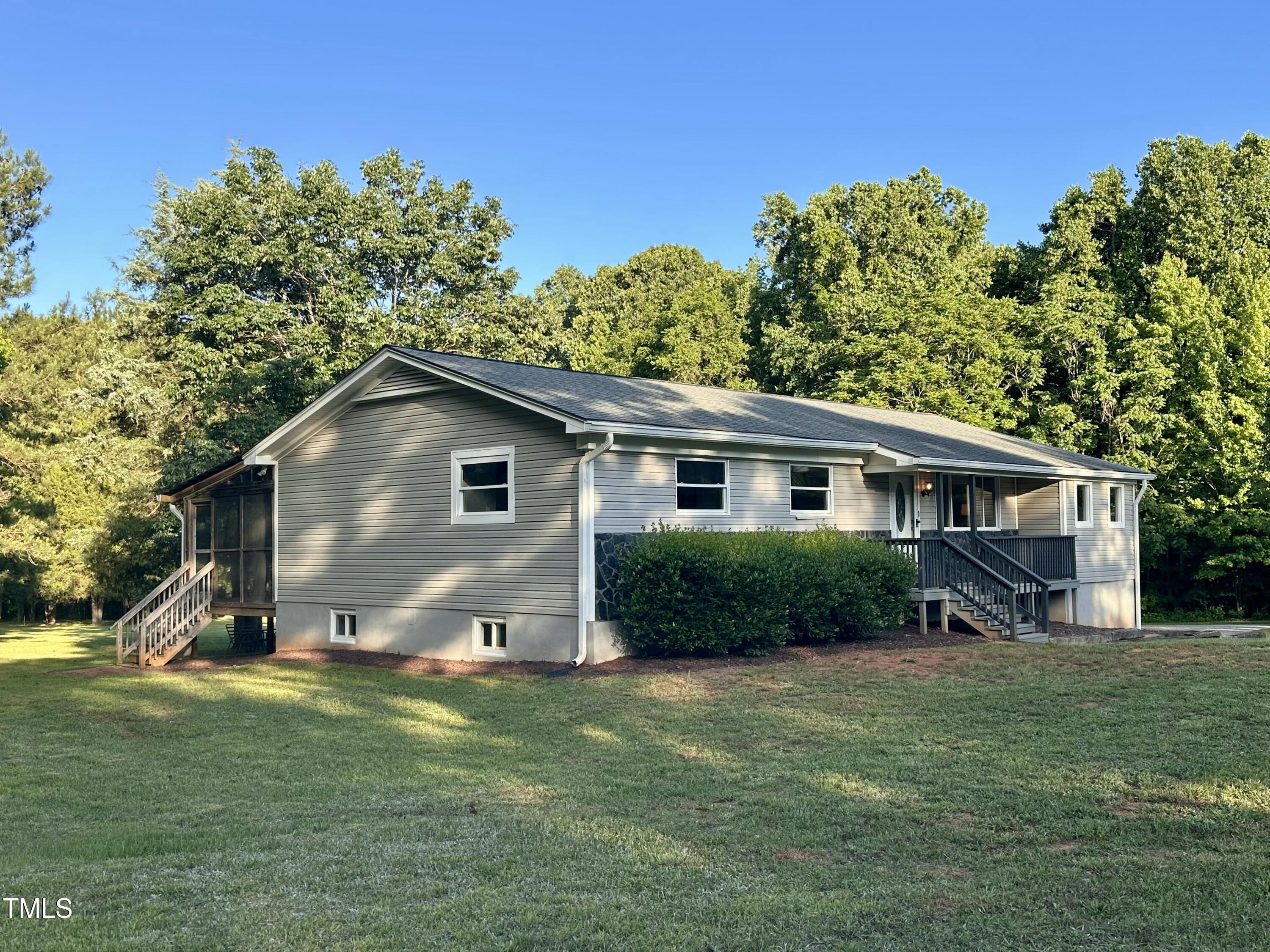 197 Country Routt Brown Road Pittsboro, NC 27312 - Photo 5 of 51 44D1DE9B-0F5B-4126-9227-EEA112FC01EC_1_2
