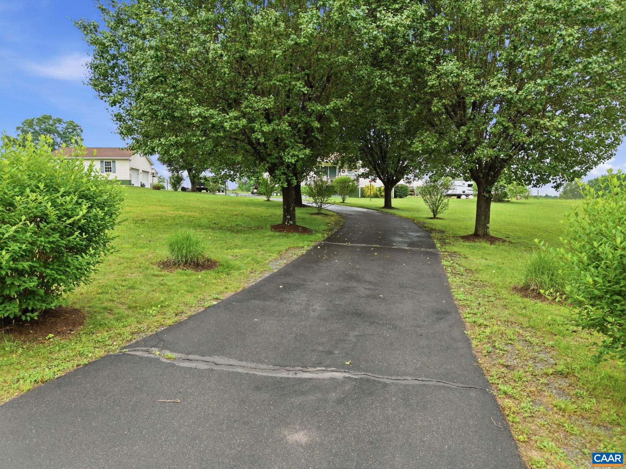 9402 Cedar Hollow Road Unionville, VA 22567 - Photo 4 of 73