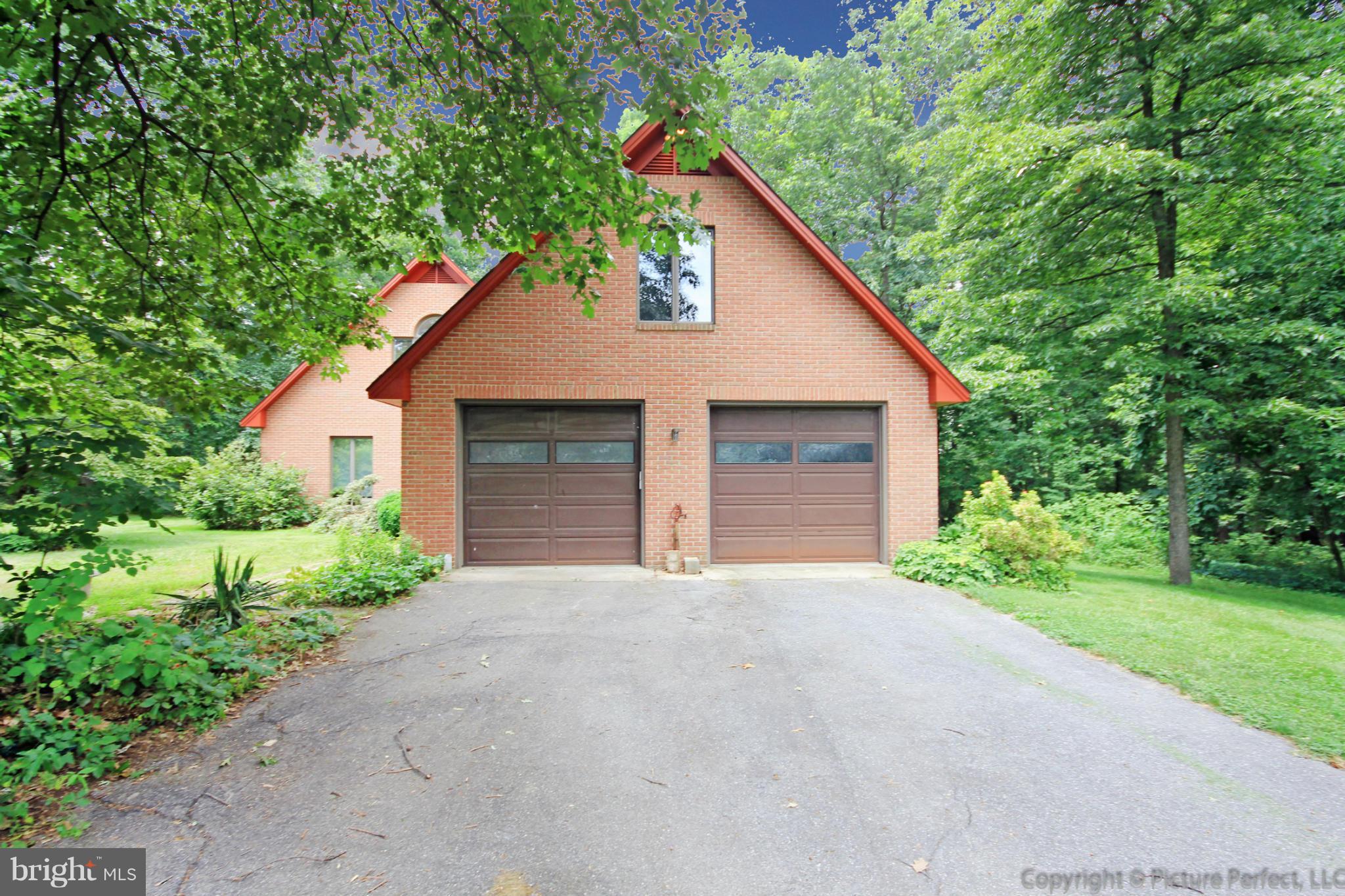 10512 Coppermine Road Woodsboro, MD 21798 - Photo 11 of 30 garage