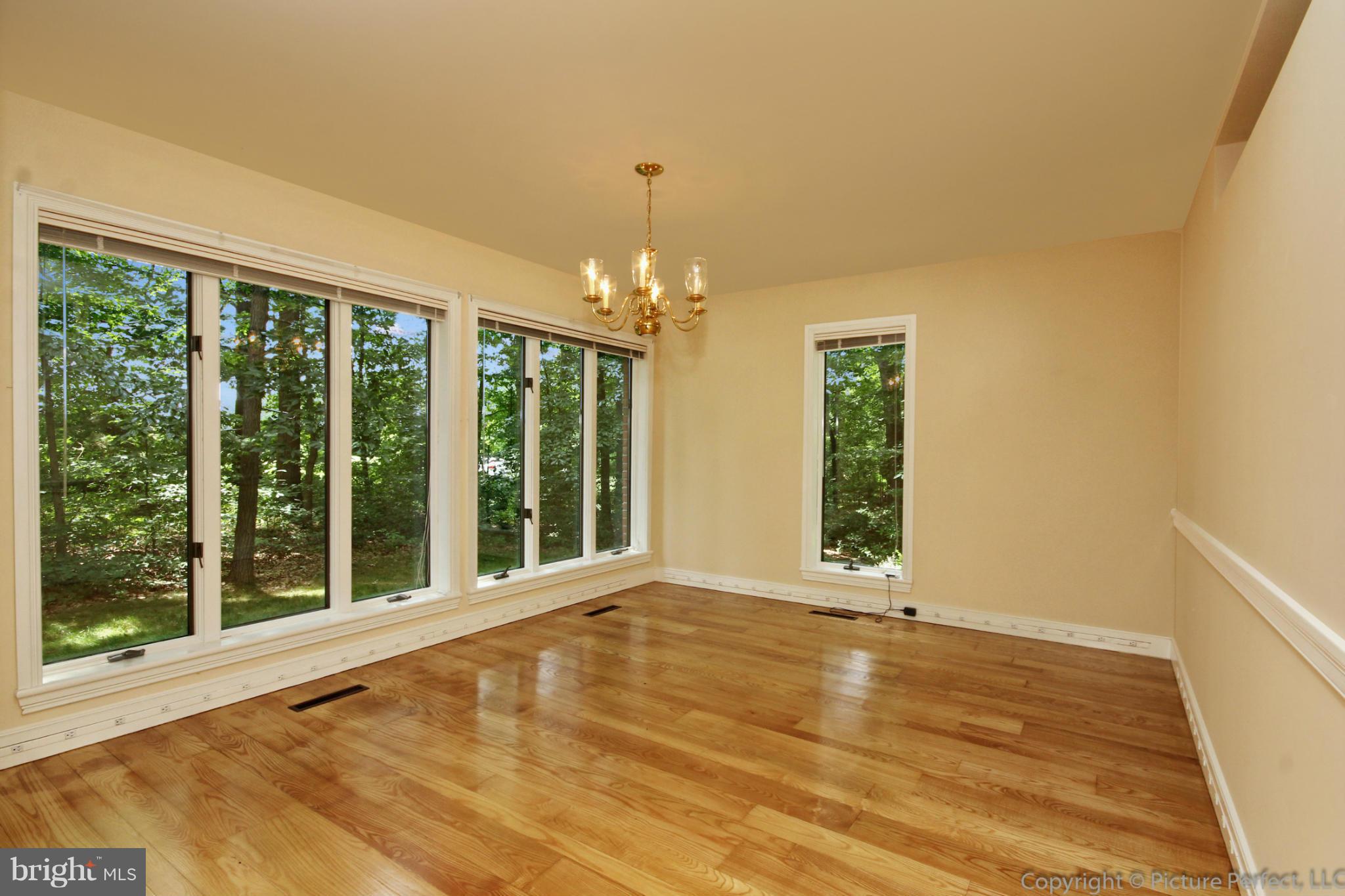 10512 Coppermine Road Woodsboro, MD 21798 - Photo 16 of 30 Dining Room