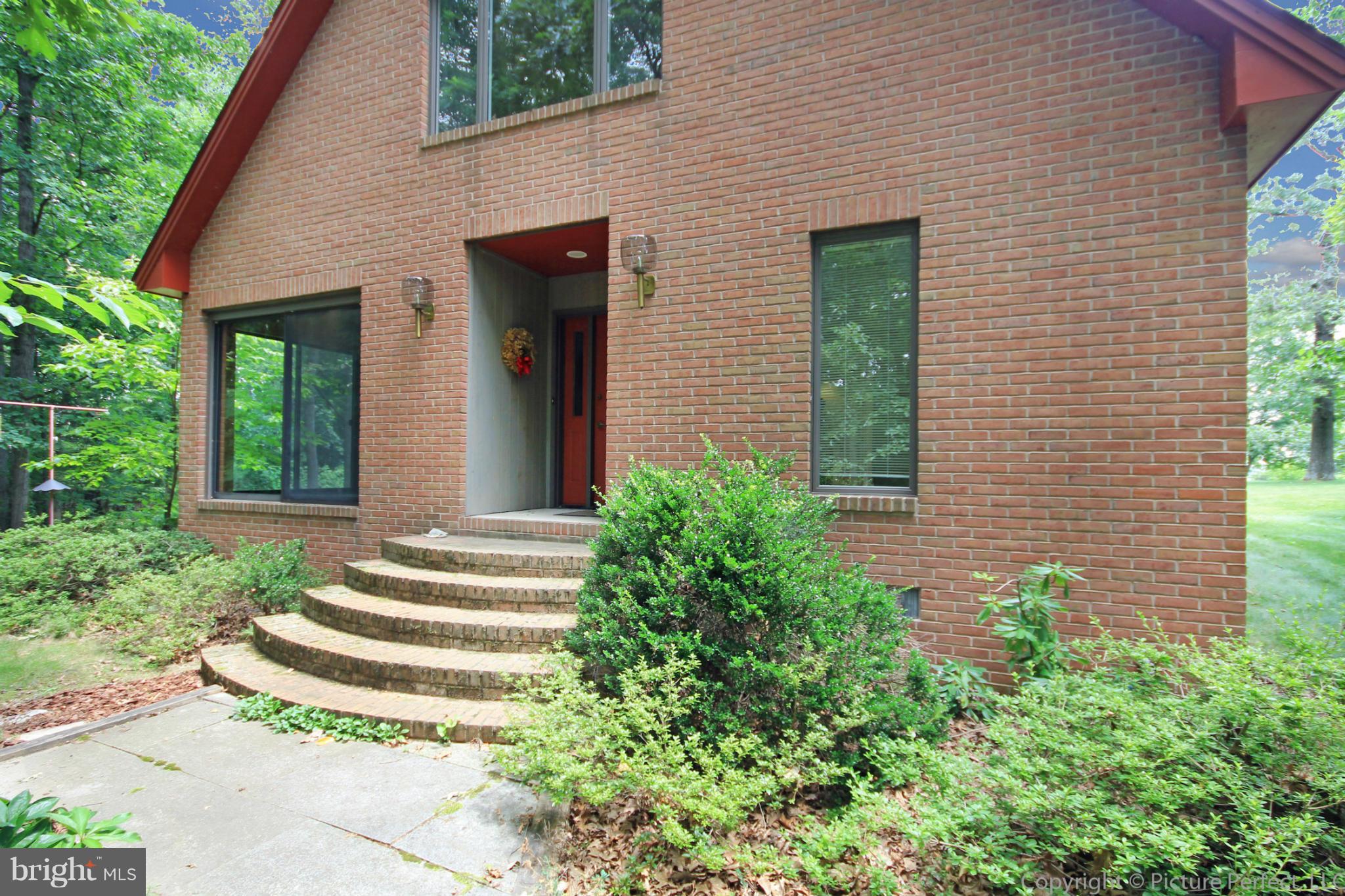 10512 Coppermine Road Woodsboro, MD 21798 - Photo 5 of 30 Exterior (Front)