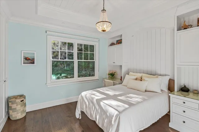 $6,998,000 | 110 Bear Gulch Drive, Portola Valley, CA 94028