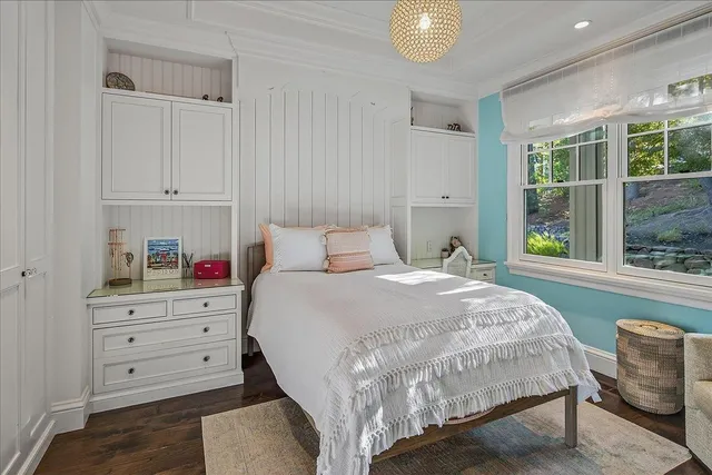 $6,998,000 | 110 Bear Gulch Drive, Portola Valley, CA 94028