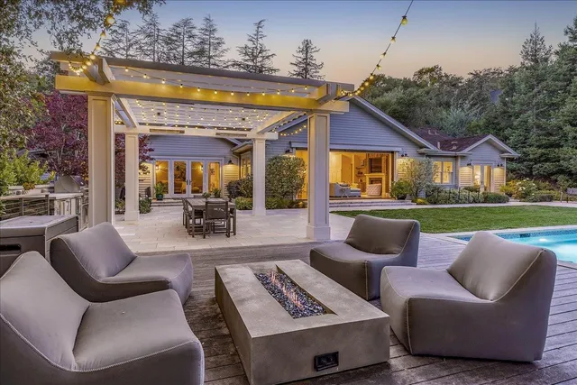 $6,998,000 | 110 Bear Gulch Drive, Portola Valley, CA 94028