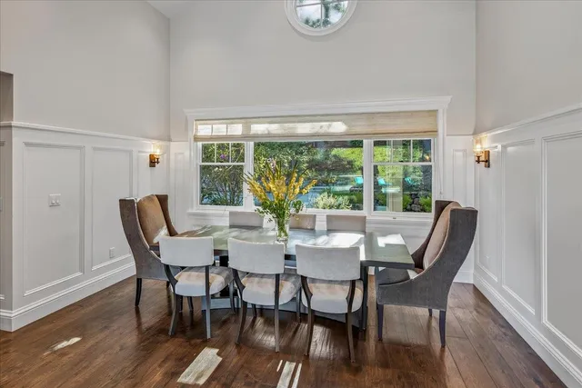 $6,998,000 | 110 Bear Gulch Drive, Portola Valley, CA 94028