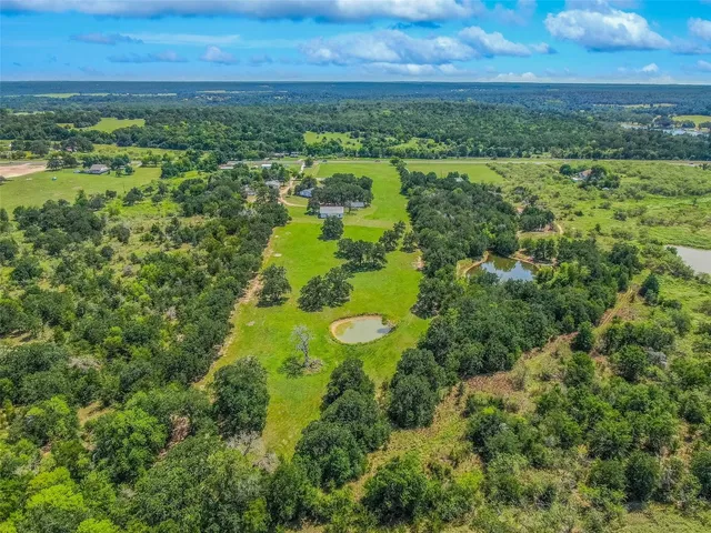 $650,000 | 6899 East E Highway, Milano, TX 76556