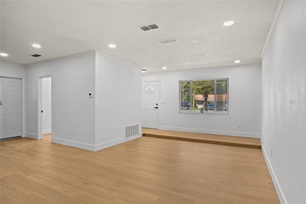 5176 Wellington Road Spring Hill, FL 34609 - Photo 8 of 14 Gallery Image 8
